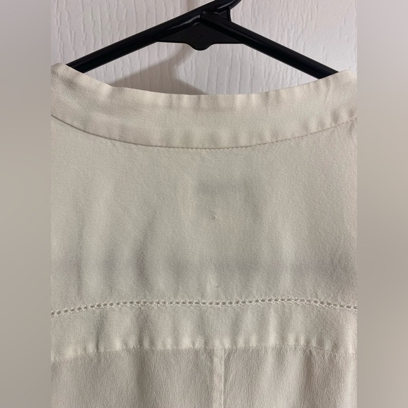 Club Monaco Silk Buttoned Sleeveless Lightweight Boxy White Blouse Size Medium - Picture 9 of 11
